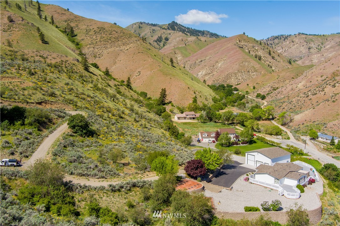 888 Number 1 Canyon Road Wenatchee, WA 98801 - Photo 4 of 20 Gallery Image 4