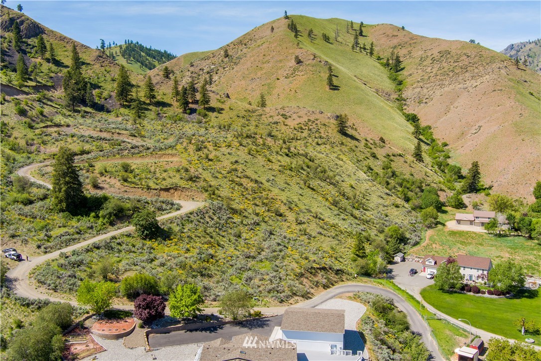 888 Number 1 Canyon Road Wenatchee, WA 98801 - Photo 6 of 20 Gallery Image 6