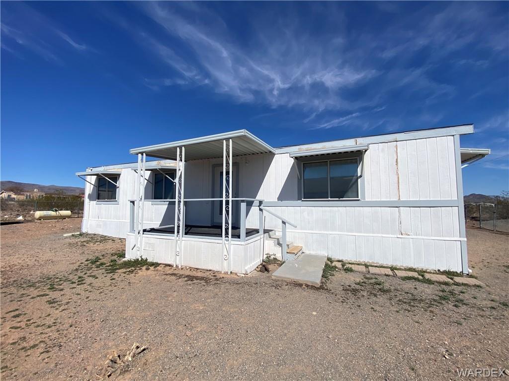 4649 Eden Road Golden Valley, AZ 86413 - Photo 18 of 26 a view of a house with a outdoor space