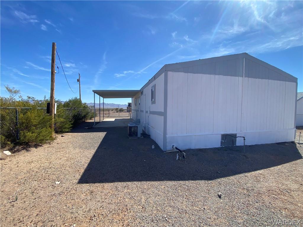 4649 Eden Road Golden Valley, AZ 86413 - Photo 23 of 26 a view of a backyard