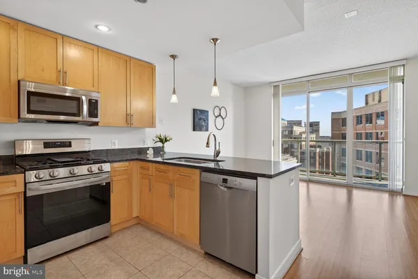$475,000 | 820 North Pollard Street, Unit 810, Arlington, VA 22203
