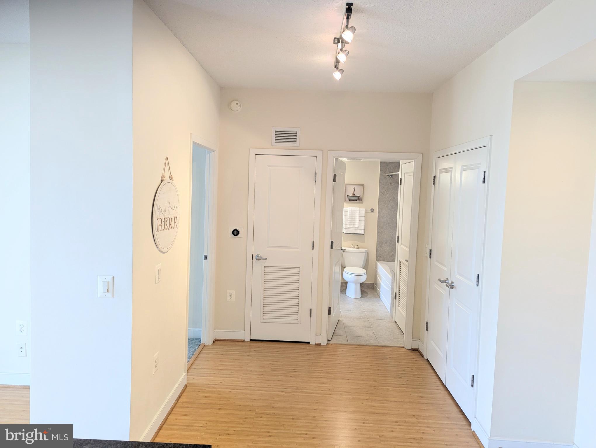 820 North Pollard Street, Unit 810 Arlington, VA 22203 - Photo 17 of 49 a view of a hallway with a elevator