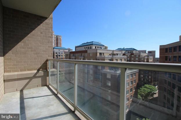 820 North Pollard Street, Unit 810 Arlington, VA 22203 - Photo 23 of 49