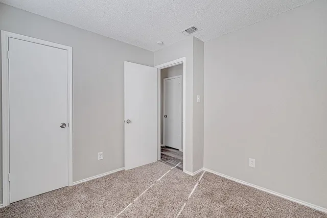 $1,395 | 836 Northwest Summercrest Boulevard, Unit A, Burleson, TX 76028