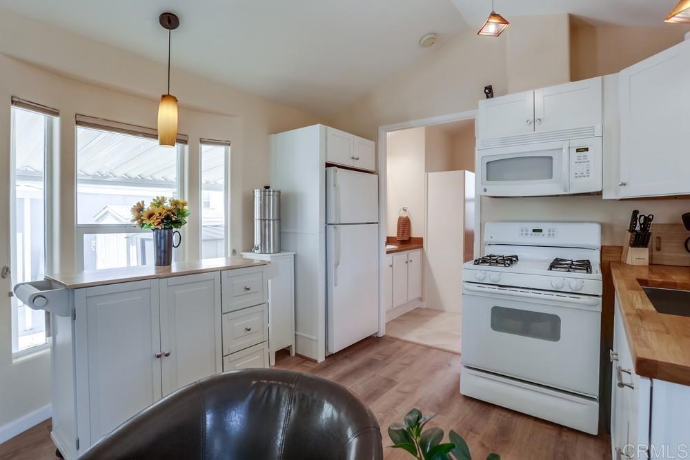 3909 Reche Road, Unit 195 Fallbrook, CA 92028 - Photo 11 of 29