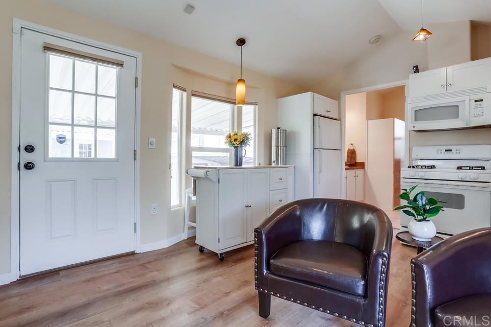 3909 Reche Road, Unit 195 Fallbrook, CA 92028 - Photo 6 of 29