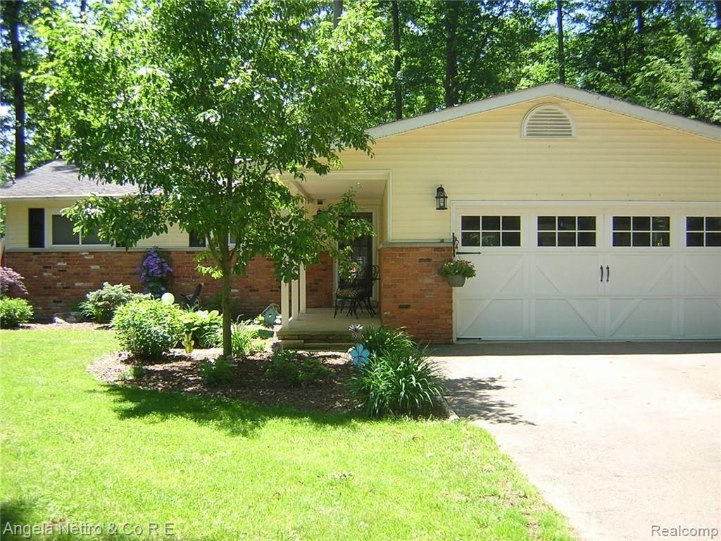 41801 Fret Road Belleville, MI 48111 - Photo 2 of 31