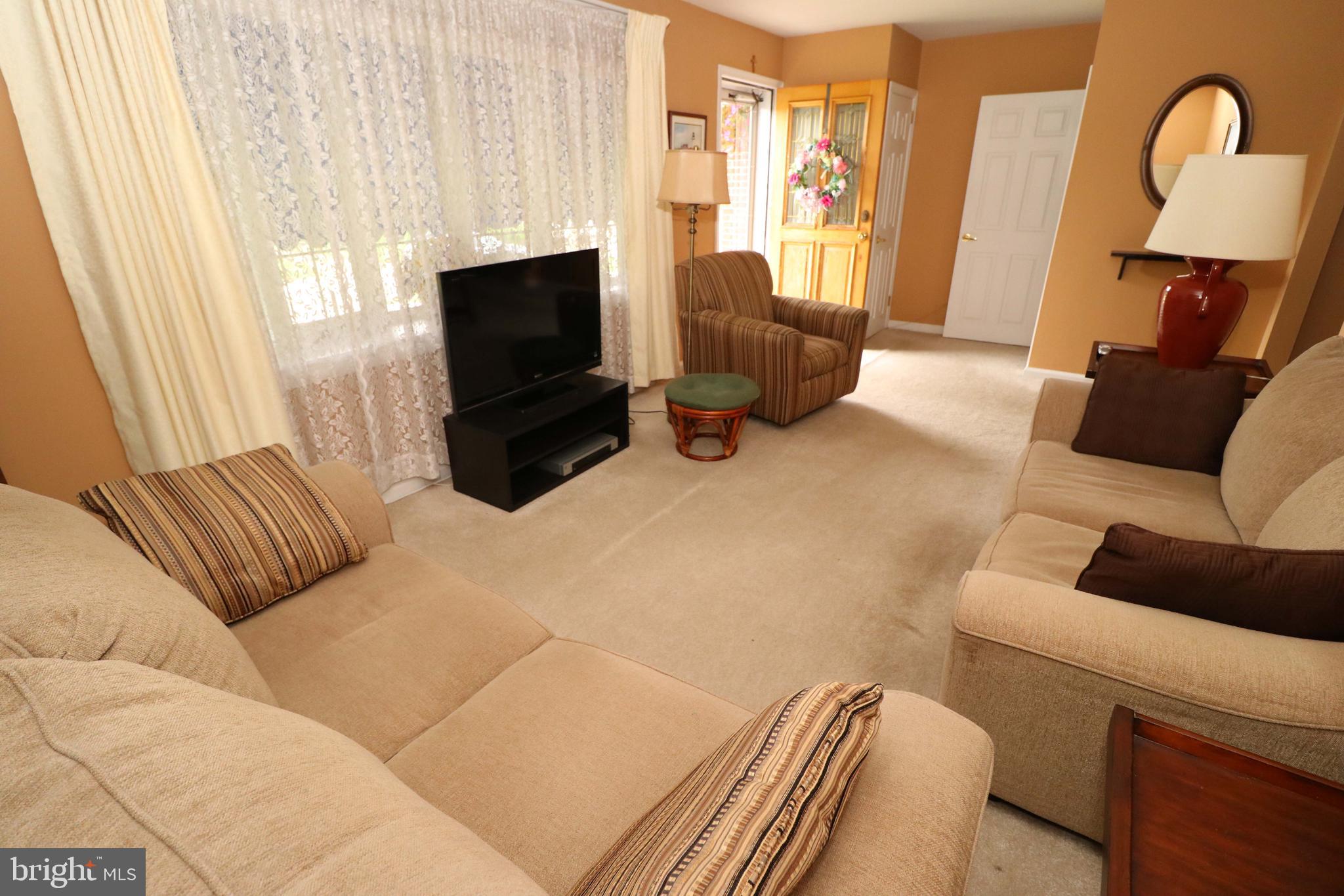 12009 Elmore Road Philadelphia, PA 19154 - Photo 19 of 73 Gallery Image 19
