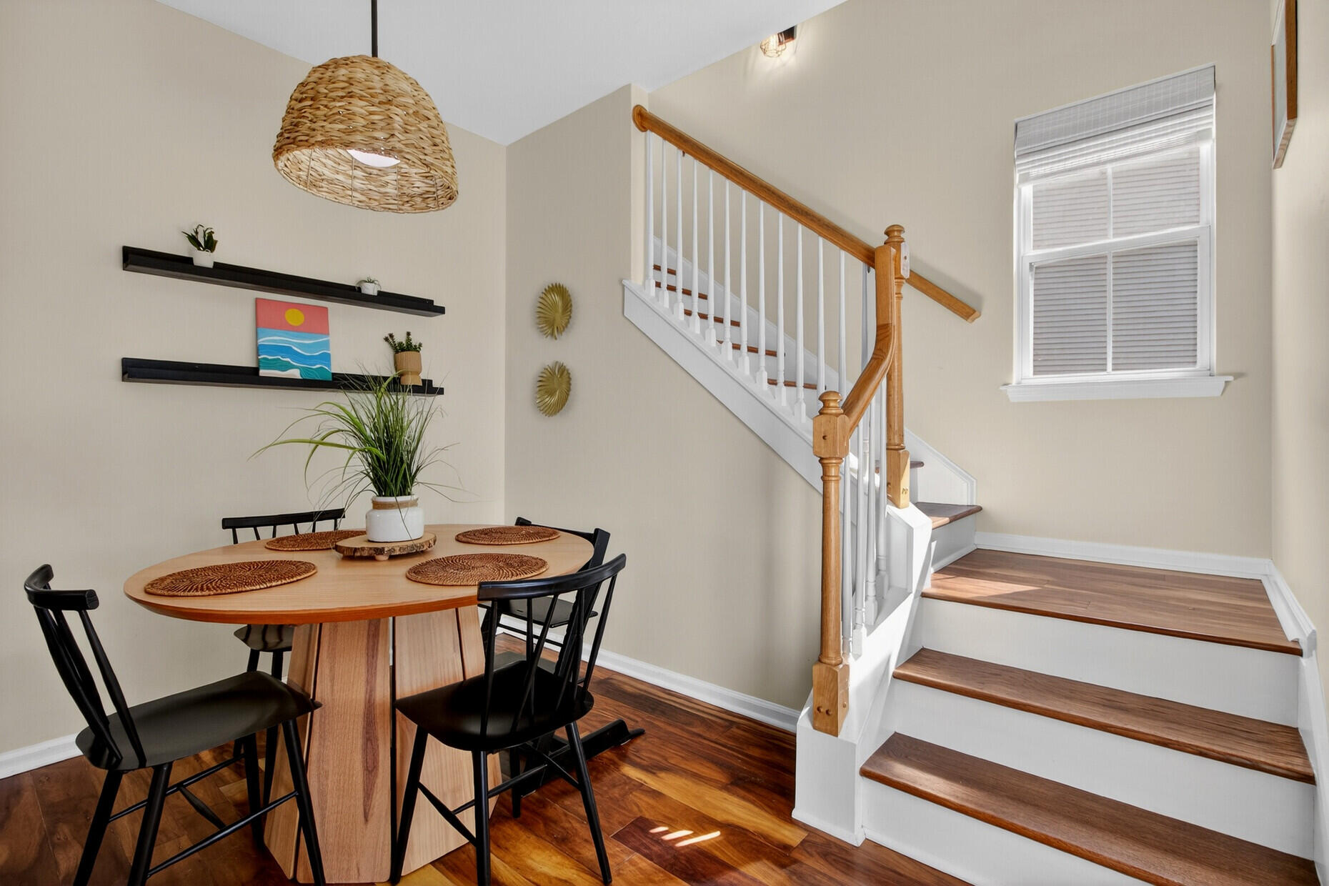 3245 Beaconsfield Road Mount Pleasant, SC 29466 - Photo 17 of 41 eating area and stairs