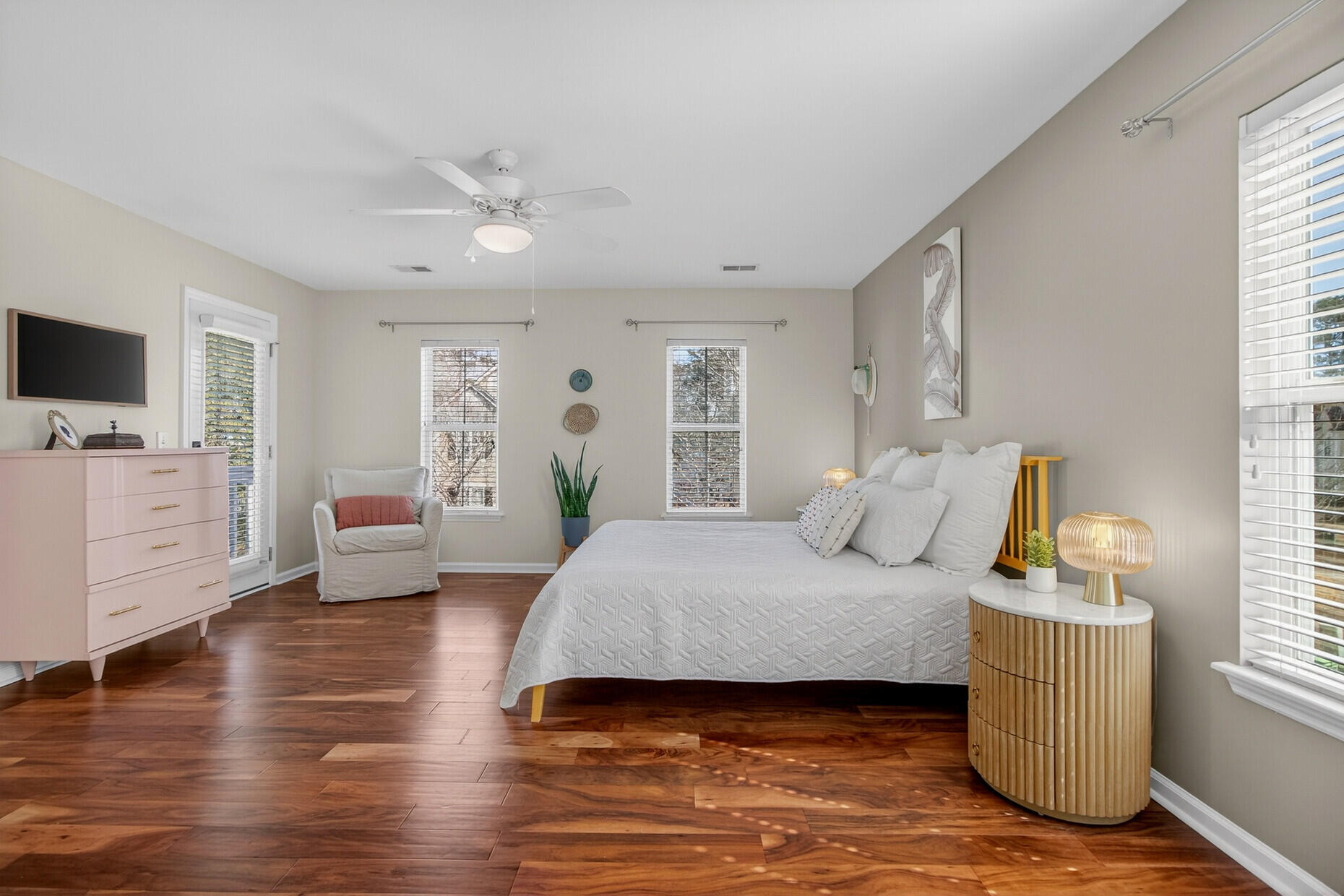 3245 Beaconsfield Road Mount Pleasant, SC 29466 - Photo 18 of 41 Owners' suite