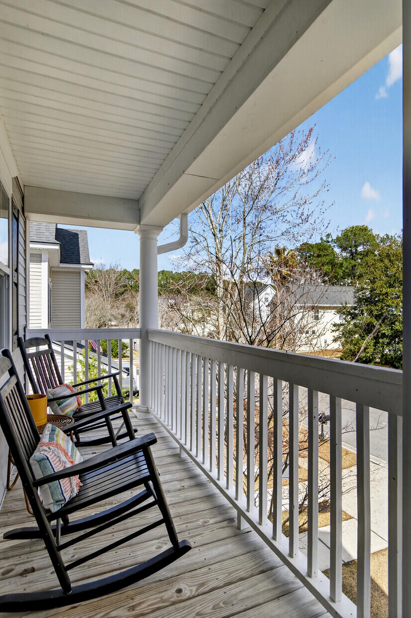 3245 Beaconsfield Road Mount Pleasant, SC 29466 - Photo 19 of 41 Upstairs balcony