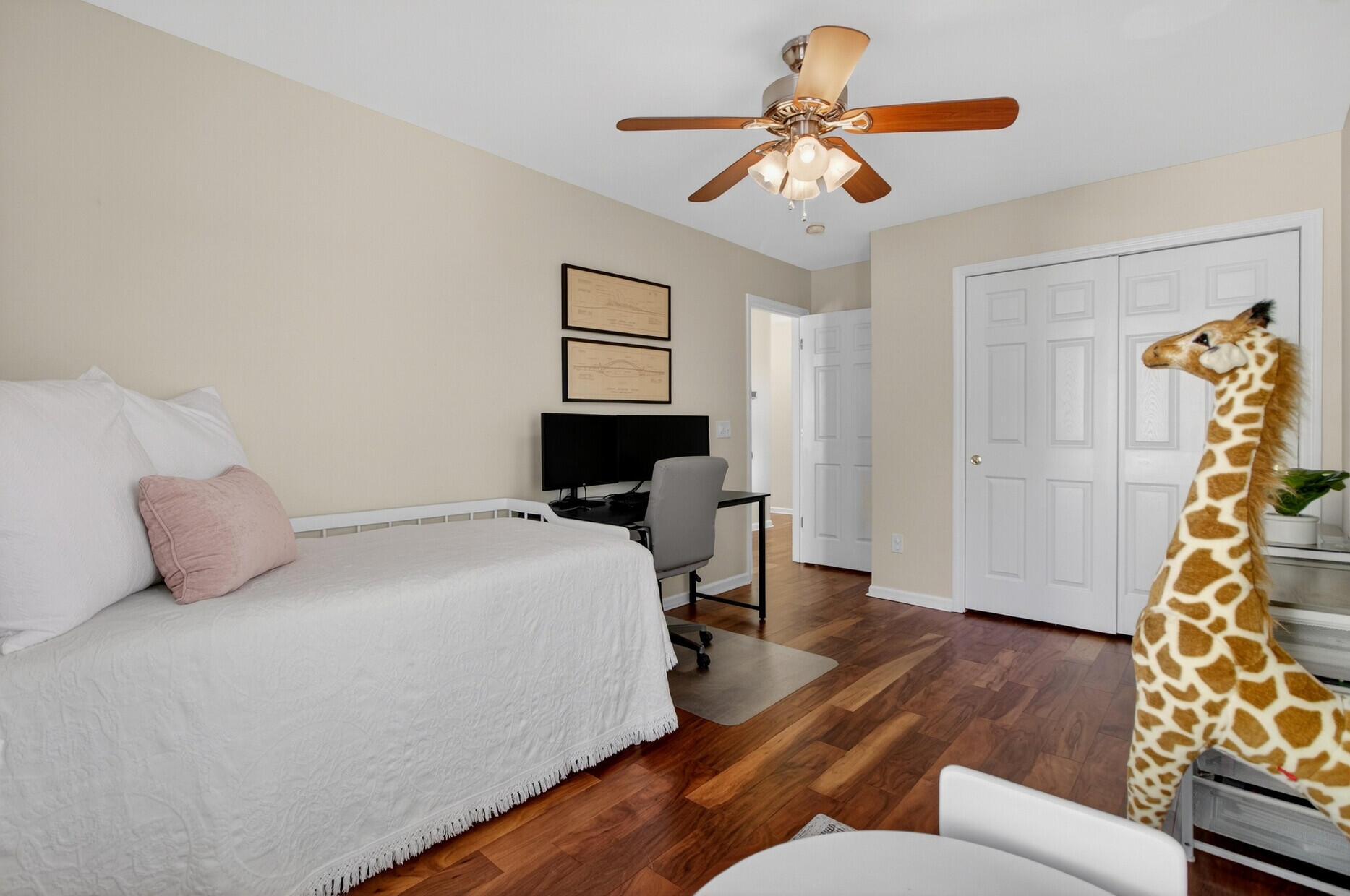 3245 Beaconsfield Road Mount Pleasant, SC 29466 - Photo 29 of 41 4th bedroom