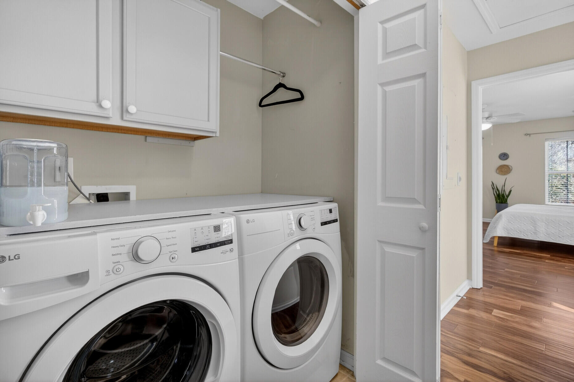 3245 Beaconsfield Road Mount Pleasant, SC 29466 - Photo 30 of 41 laundry room