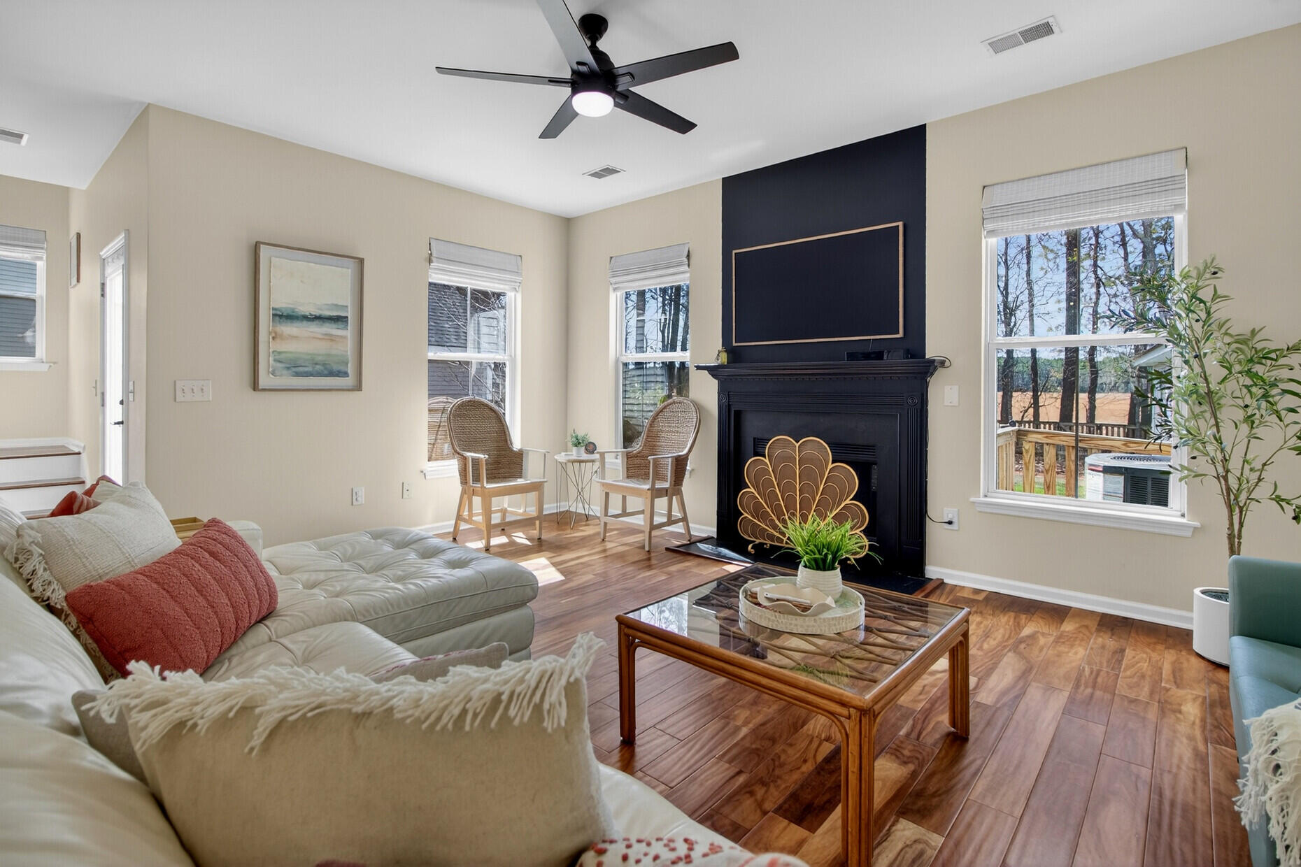 3245 Beaconsfield Road Mount Pleasant, SC 29466 - Photo 8 of 41 Family room
