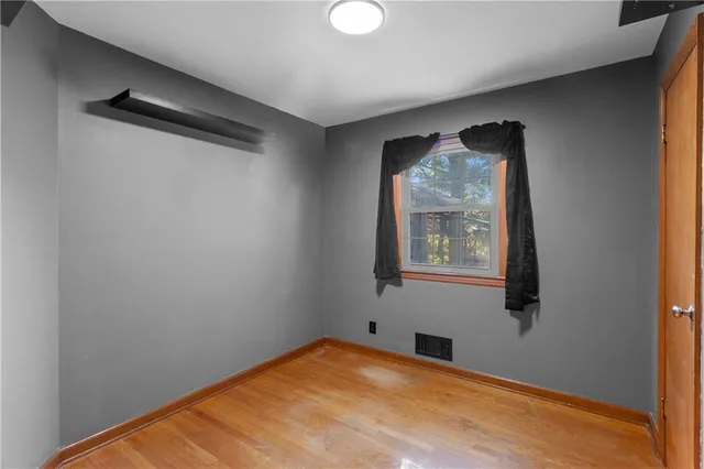 $230,000 | 15307 East 44th Terrace South, Independence, MO 64055