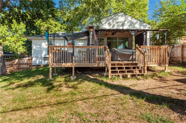 $230,000 | 15307 East 44th Terrace South, Independence, MO 64055