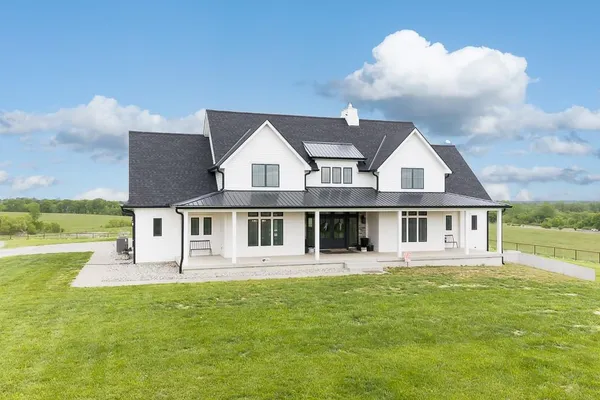 $2,100,000 | 22852 Dempsey Road, Leavenworth, KS 66048