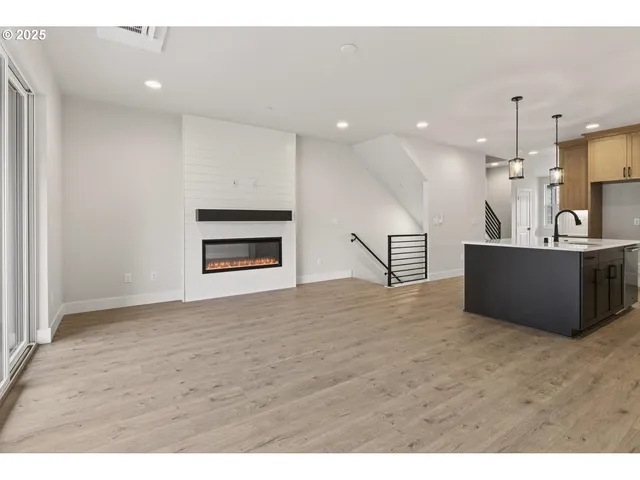 $639,000 | 4703 Northwest Camas Meadows Drive, Camas, WA 98607