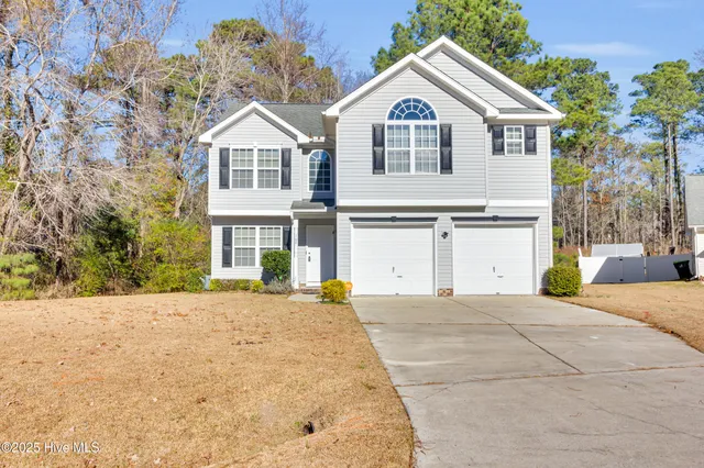 $2,100 | 109 Trinity Drive, New Bern, NC 28560