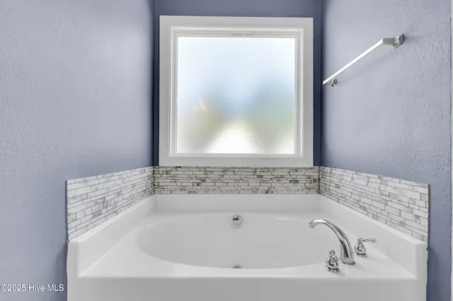 $2,100 | 109 Trinity Drive, New Bern, NC 28560