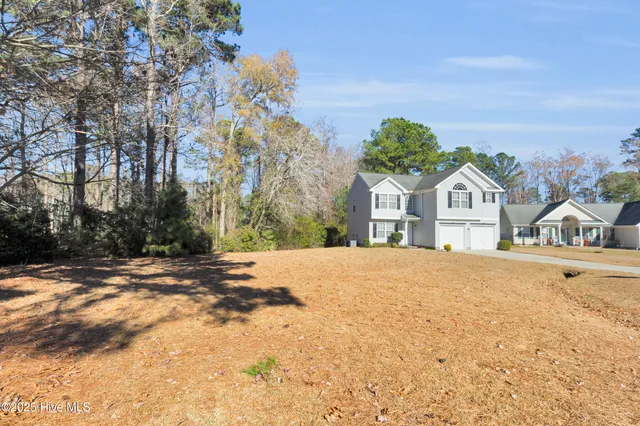 $2,100 | 109 Trinity Drive, New Bern, NC 28560