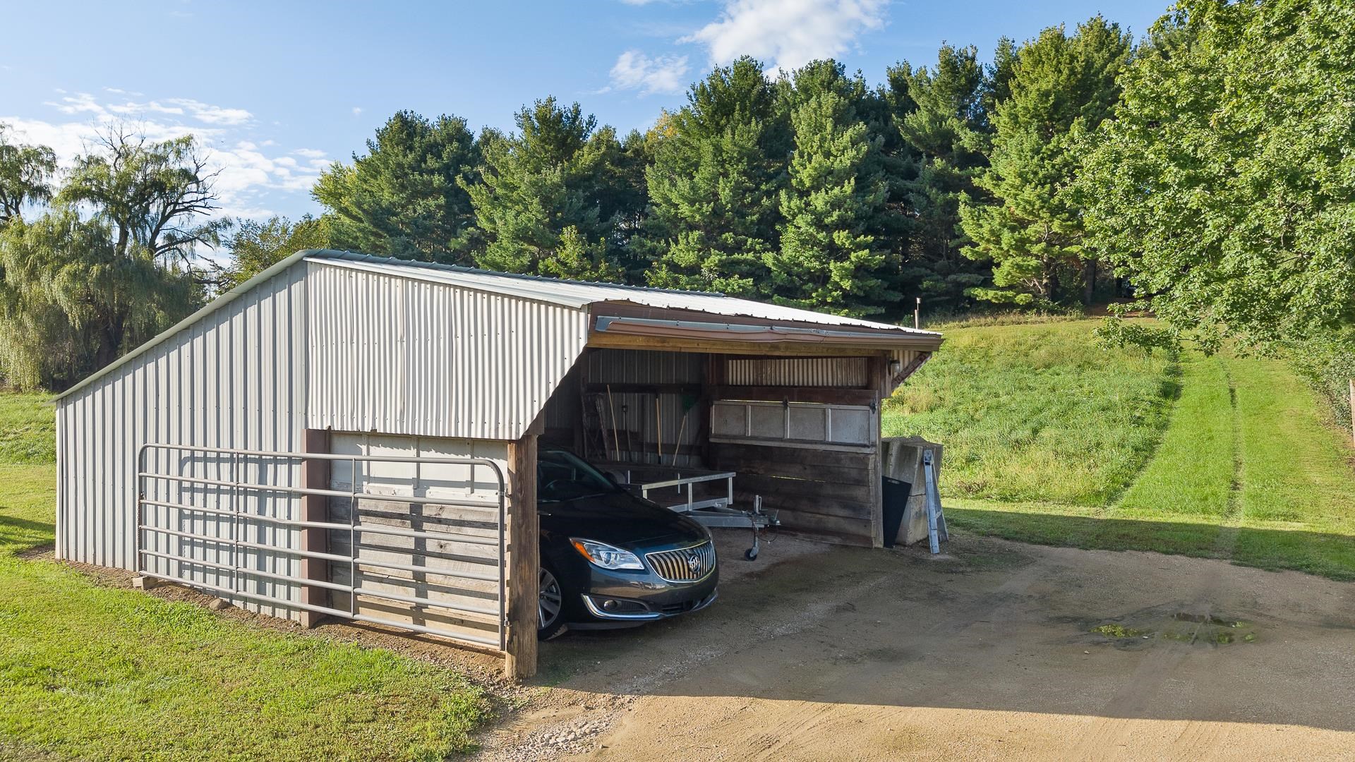 N9401 Hughes Road Belleville, WI 53508 - Photo 83 of 90 Gallery Image 83
