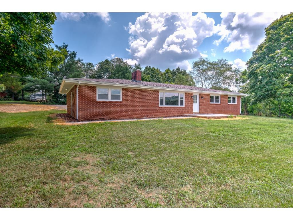 575 Mountain View Road Bluff City, TN 37618 - Photo 31 of 32 Photo 31