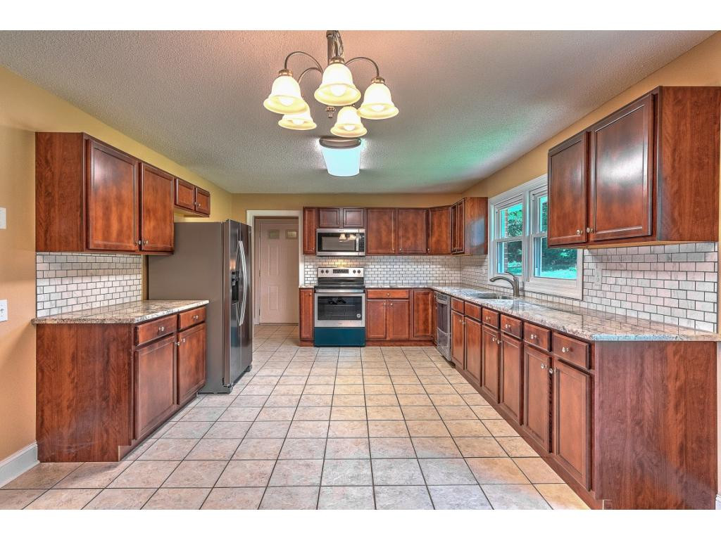 575 Mountain View Road Bluff City, TN 37618 - Photo 8 of 32 Photo 8