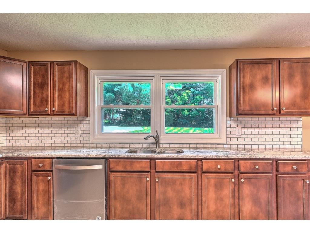 575 Mountain View Road Bluff City, TN 37618 - Photo 10 of 32 Photo 10