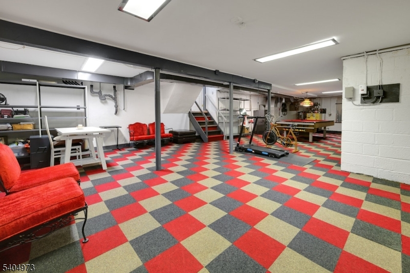 117 Yantacaw Brook Road Montclair, NJ 07043 - Photo 23 of 24