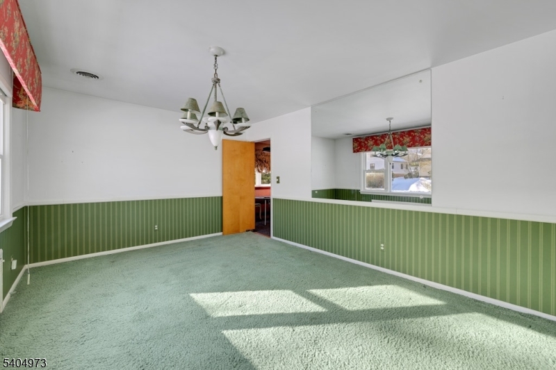 117 Yantacaw Brook Road Montclair, NJ 07043 - Photo 7 of 24