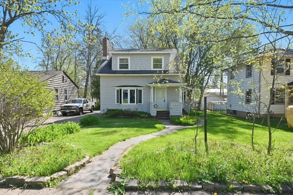 $349,500 | 1830 Dunedin Avenue, Duluth, MN 55803