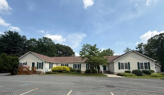 $4,500 | 1081 Littleton Road, Parsippany, NJ 07054