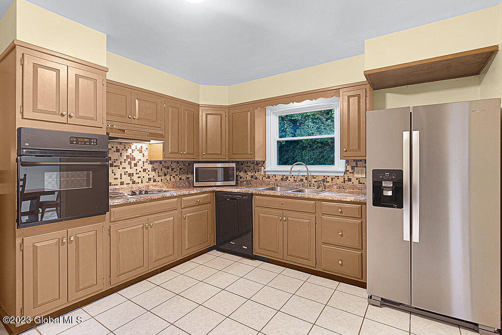 383 Albany Shaker Road Colonie, NY 12211 - Photo 7 of 25 LA9A9756