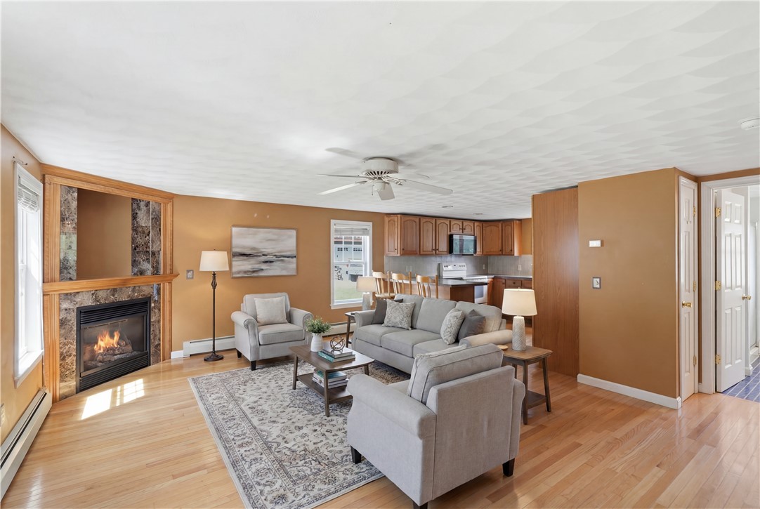 128 Grandview Avenue Lincoln, RI 02865 - Photo 28 of 48 Virtually staged addition living room