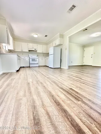 $219,900 | 4343 Eagle Lake Shore Road, Vicksburg, MS 39183
