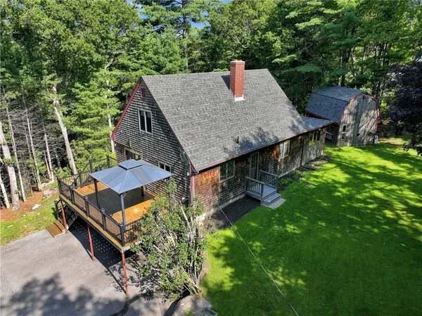 $599,900 | 320 Shannock Road, South Kingstown, RI 02879