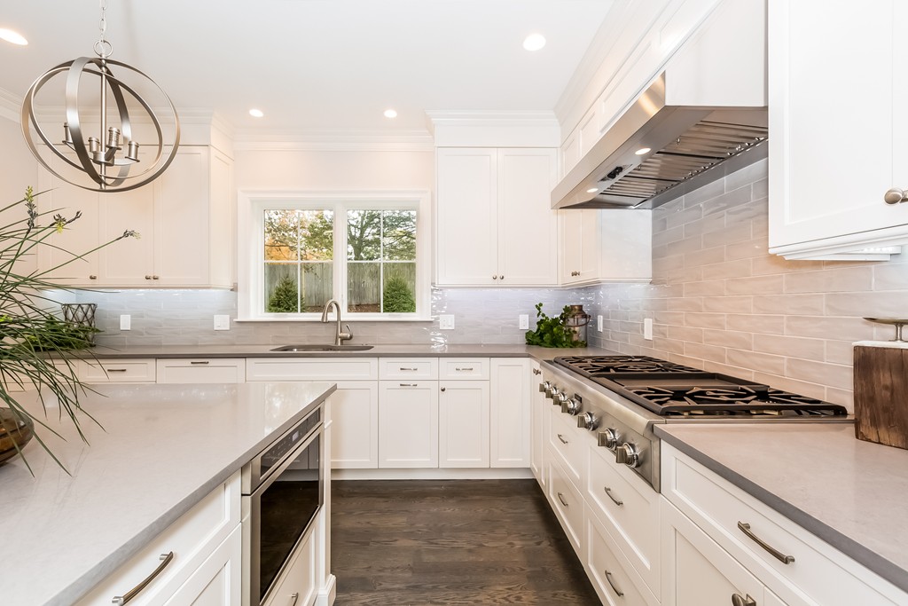 27 Warren Road Newton, MA 02468 - Photo 12 of 28