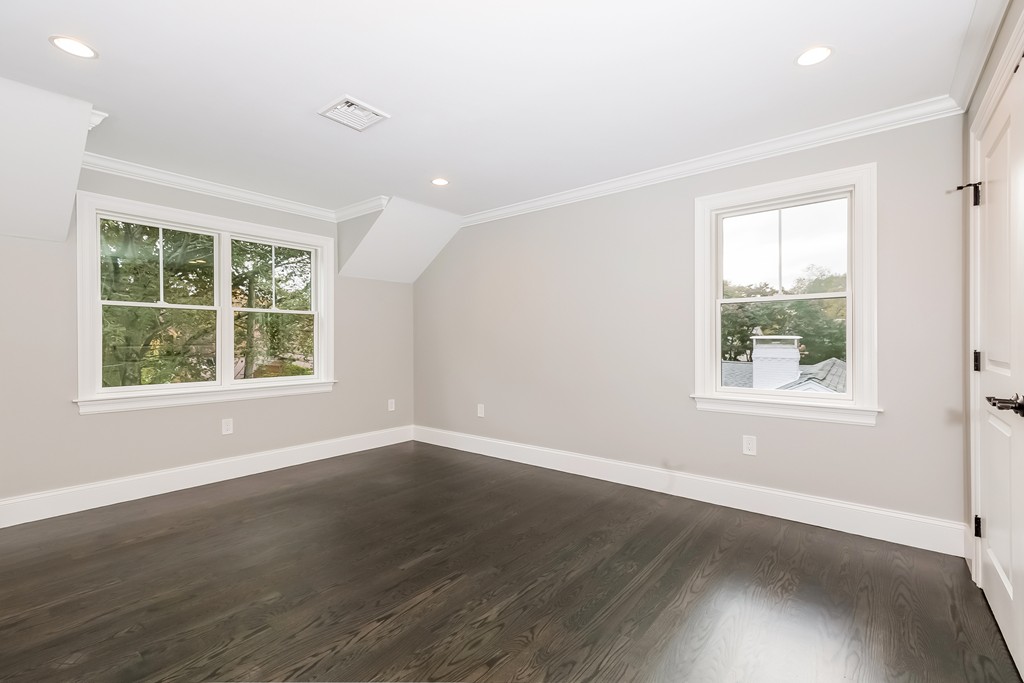 27 Warren Road Newton, MA 02468 - Photo 21 of 28