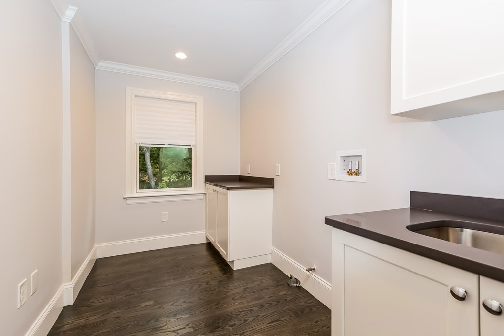27 Warren Road Newton, MA 02468 - Photo 23 of 28