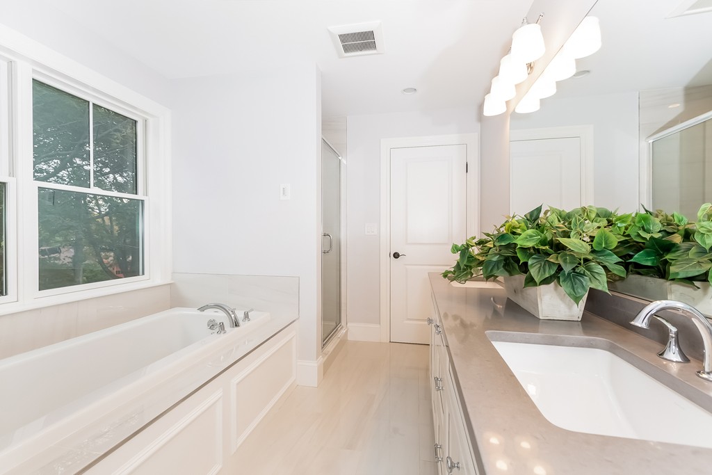 27 Warren Road Newton, MA 02468 - Photo 24 of 28