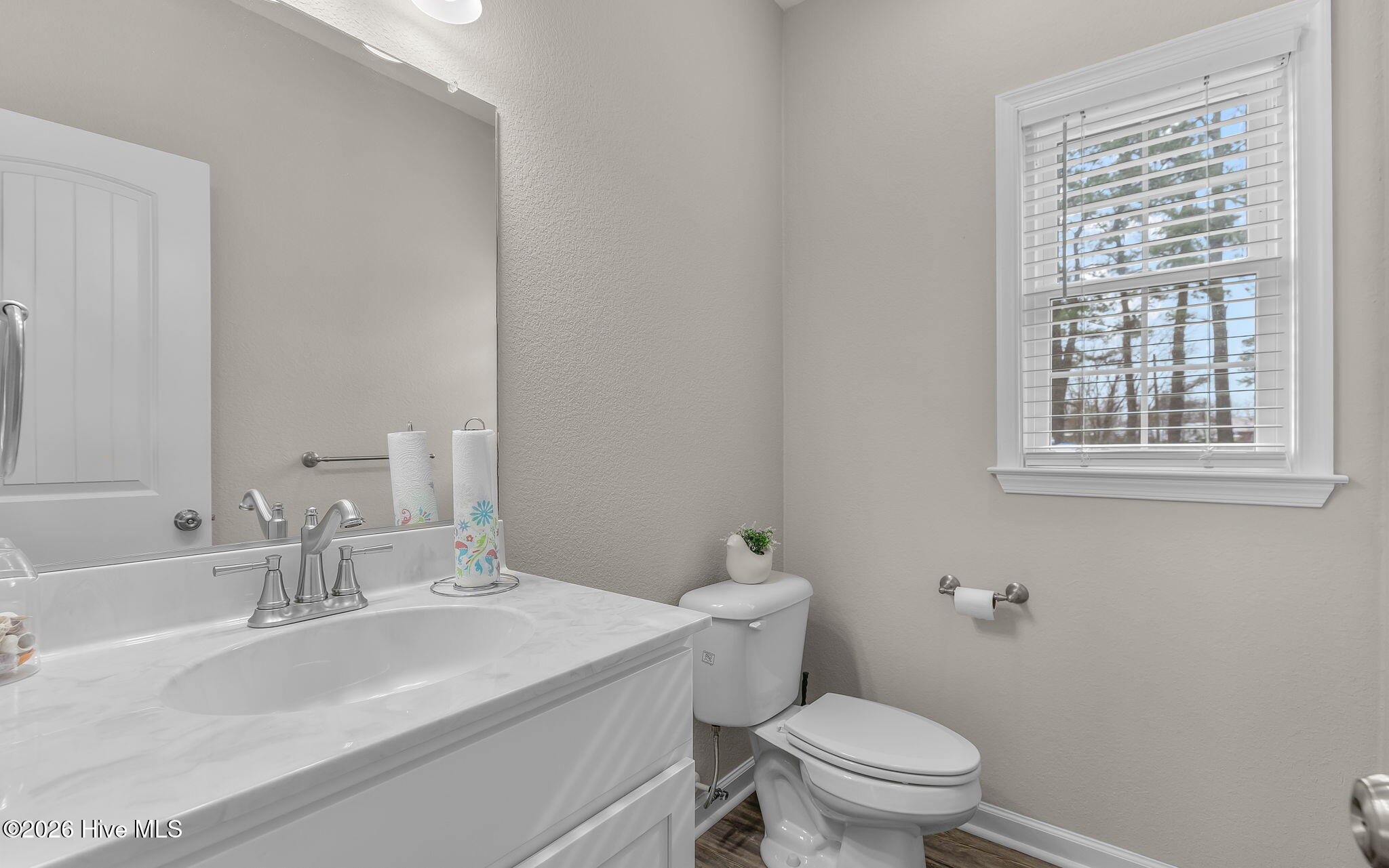 102 Creekmore Road Currituck, NC 27929 - Photo 15 of 28 First floor half bath