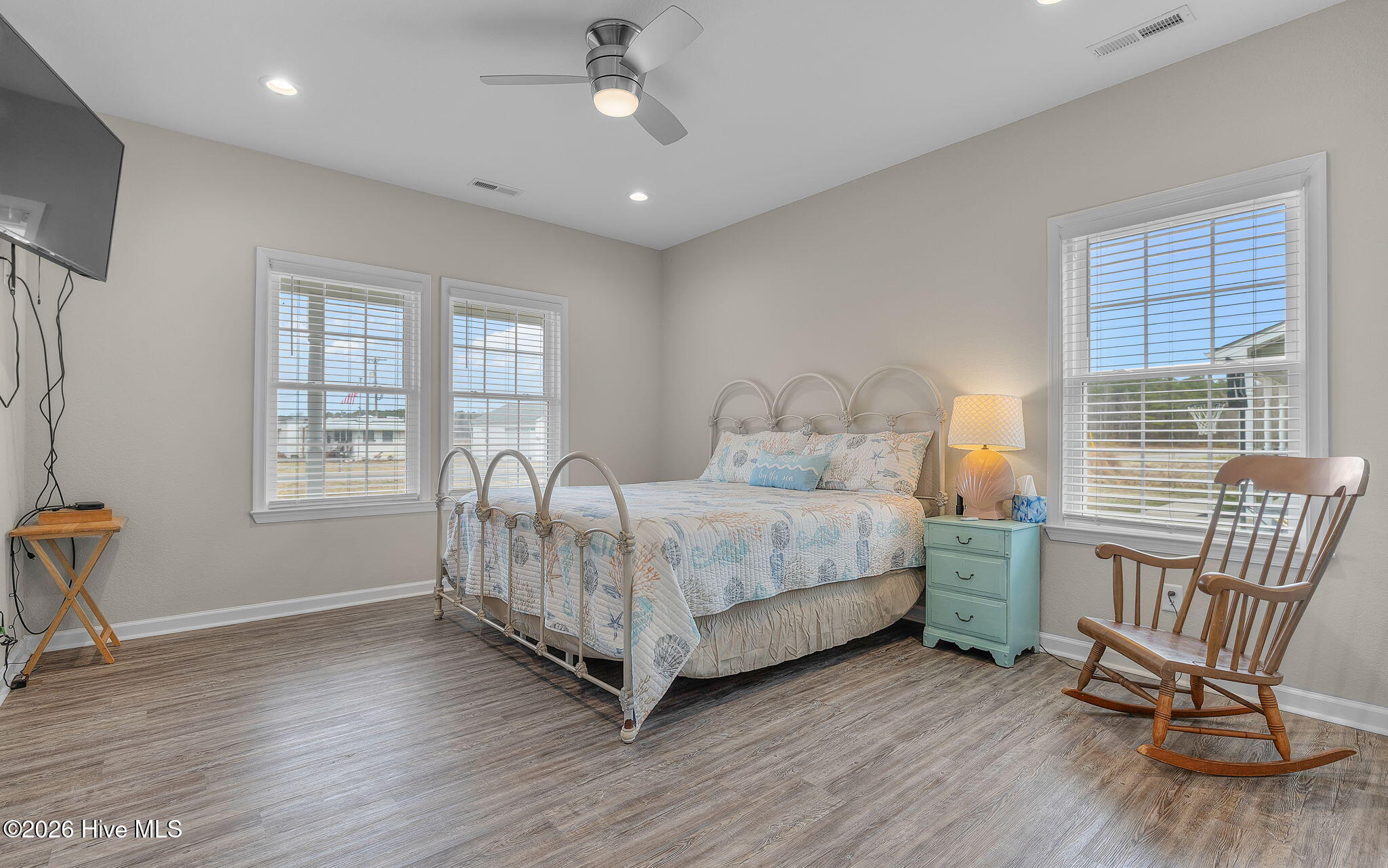 102 Creekmore Road Currituck, NC 27929 - Photo 17 of 28 Primary Suite