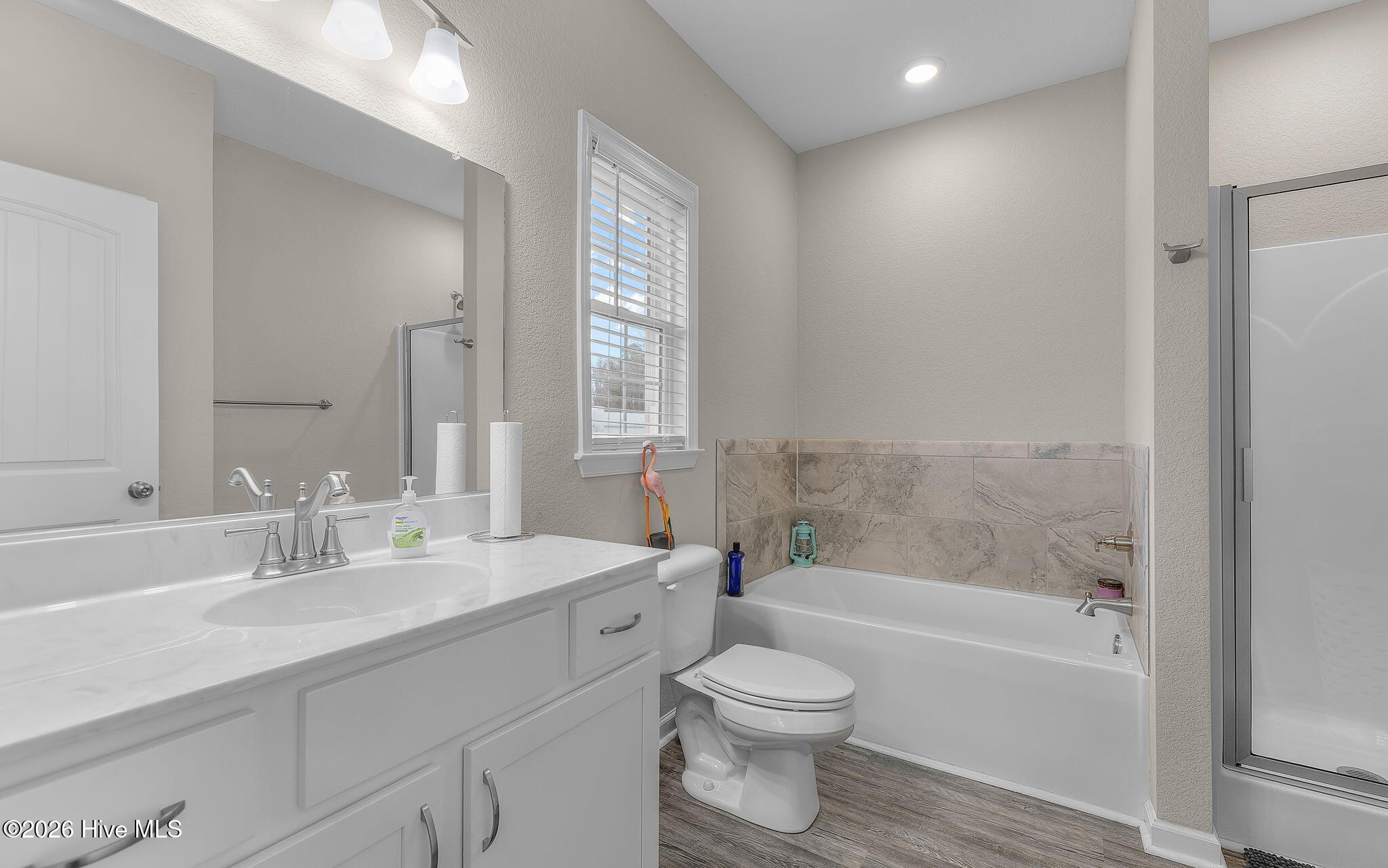 102 Creekmore Road Currituck, NC 27929 - Photo 20 of 28 Primary Suite