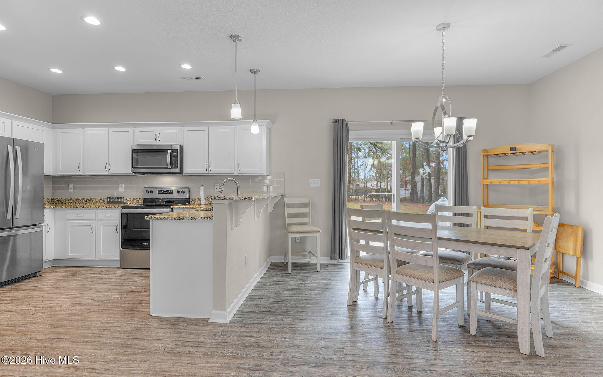 102 Creekmore Road Currituck, NC 27929 - Photo 8 of 28 Dining_Kitchen