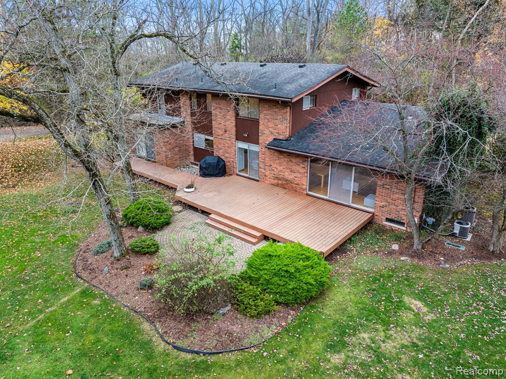 21501 West 13 Mile Road Beverly Hills, MI 48025 - Photo 6 of 44