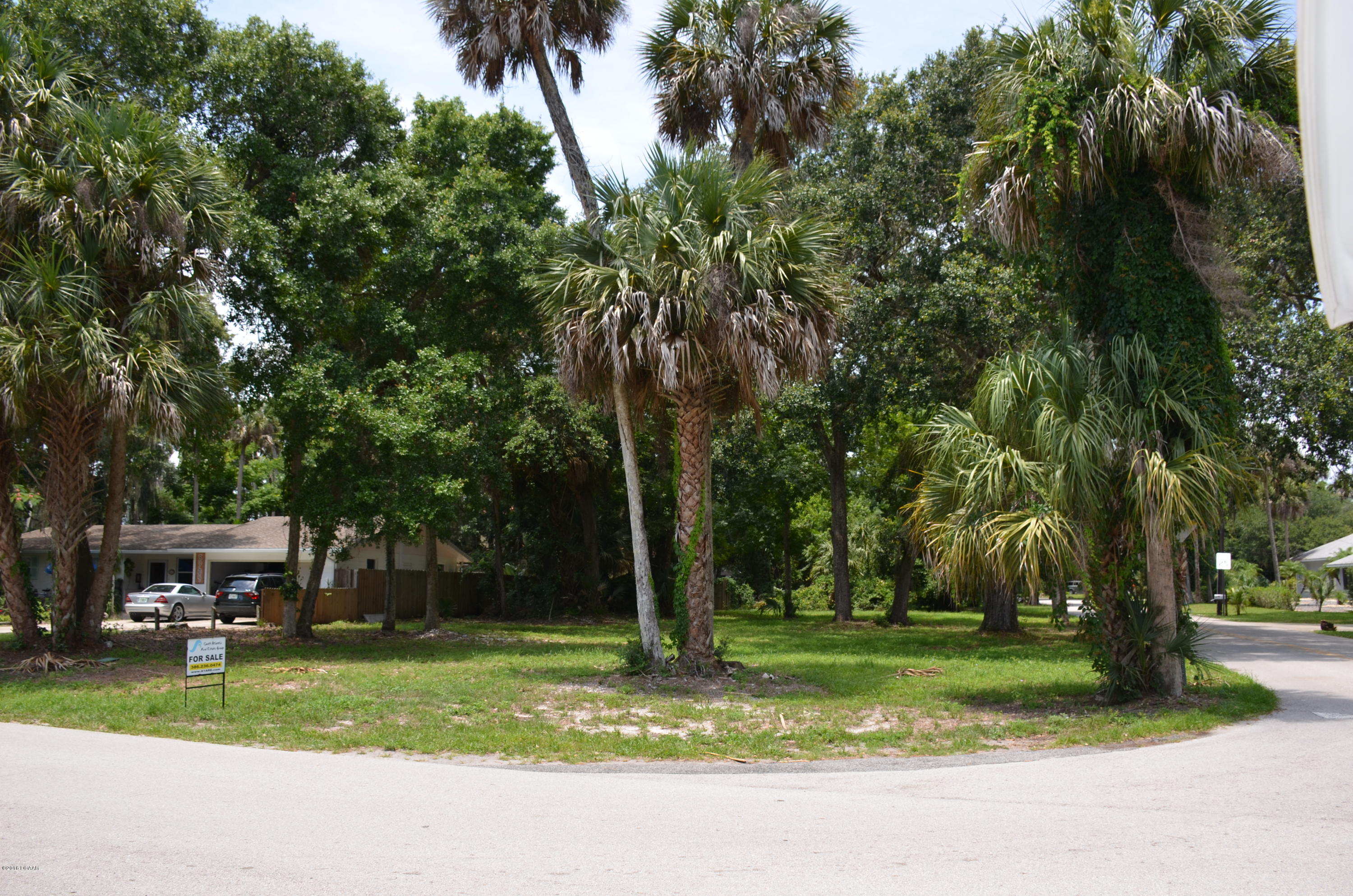 5902 Riverside Drive Port Orange, FL 32127 - Photo 4 of 5 DSC_0811