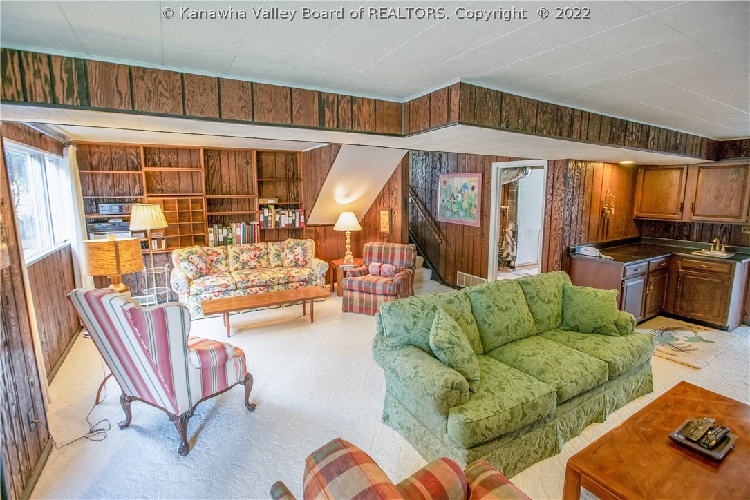 1610 Clark Road Charleston, WV 25314 - Photo 3 of 45 Gallery Image 3