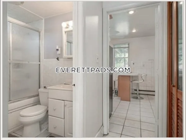 $1,000 | 121 Hancock Street, Unit 1, Everett, MA 02149