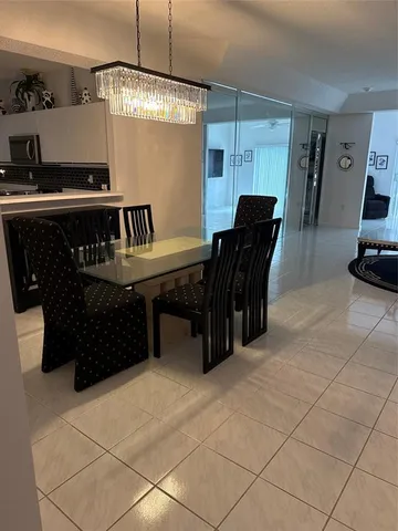 $265,000 | 9844 Summerbrook Terrace, Unit B, Boynton Beach, FL 33437